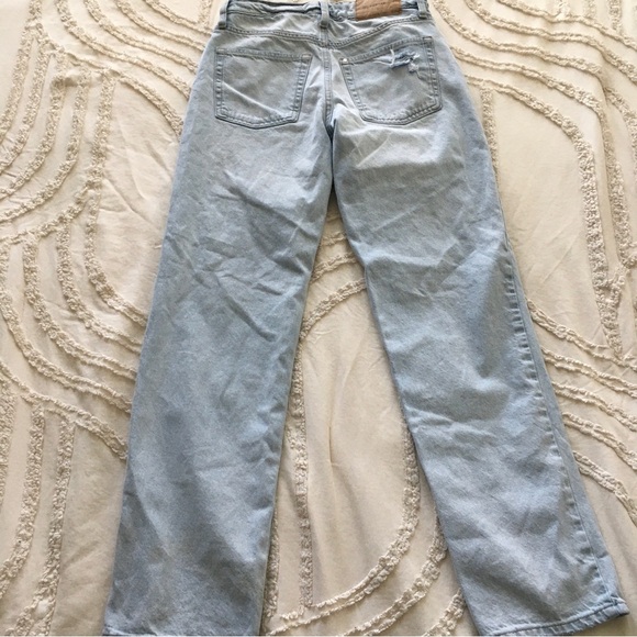 Stylish Light Blue Distressed Women Jeans 2 - Picture 3 of 8